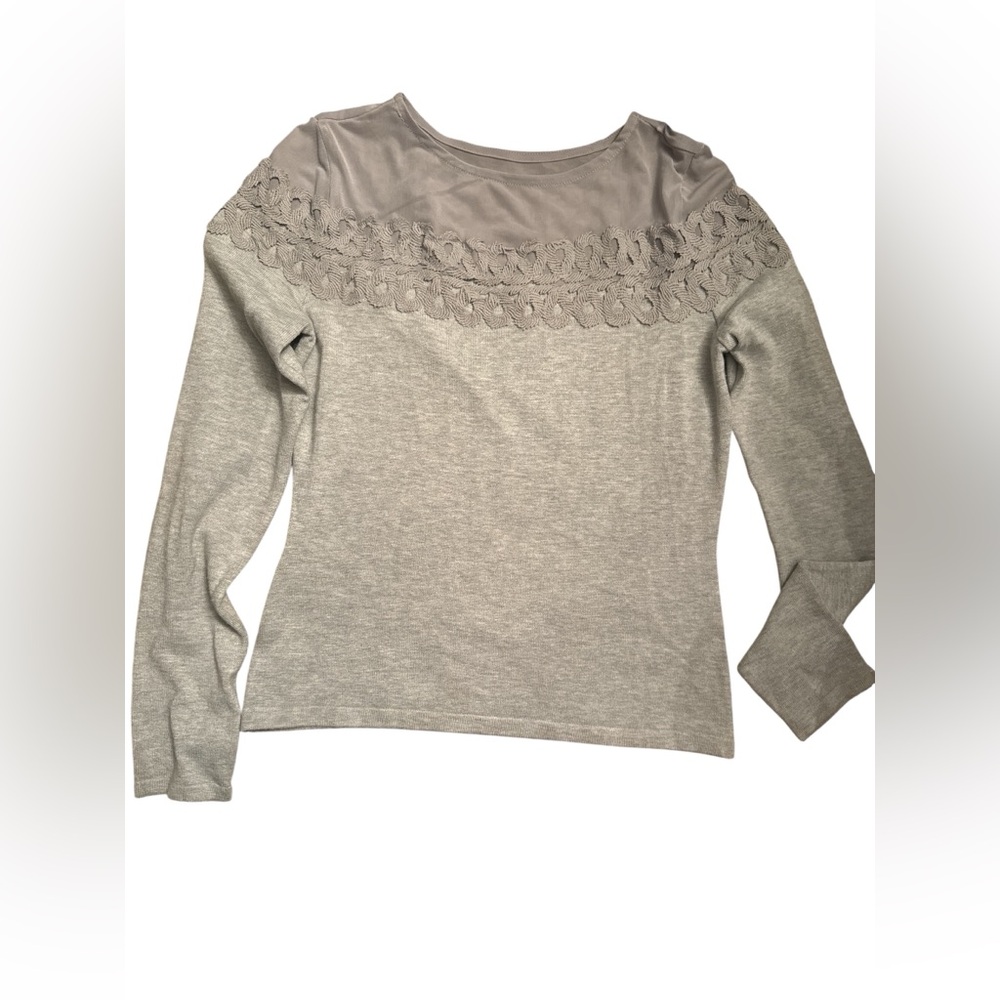 Women’s Lace Yoke Long Sleeve Top - Gray